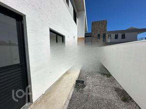 Image 5 - 824930