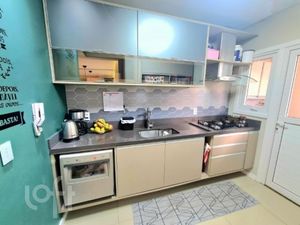 Image 6 - 824936