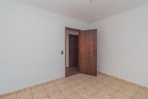 Image 7 - 824946