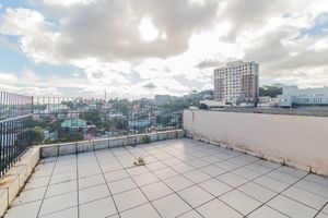Image 21 - 824946