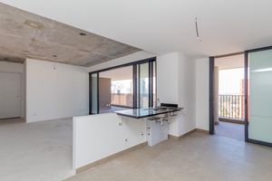 Image 32 - 825048
