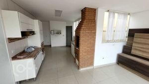 Image 12 - 825049