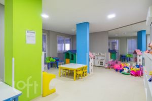 Image 37 - 825121