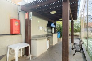 Image 35 - 825121