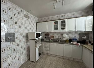 Image 7 - 825131