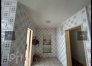 Image 6 - 825131