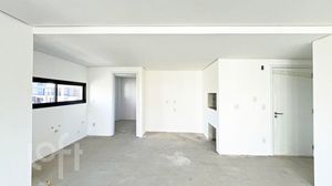 Image 11 - 825178