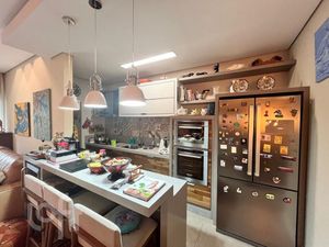 Image 9 - 825298