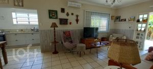 Image 28 - 825347