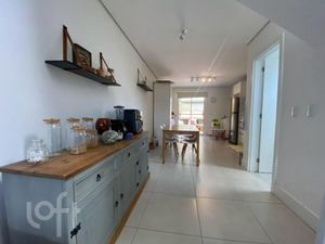 Image 20 - 825373