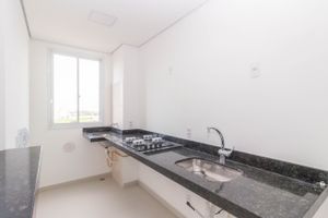 Image 8 - 825496