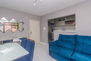 Image 4 - 825520