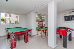 Image 31 - 825571