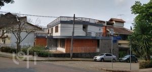Image 19 - 825589