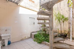 Image 47 - 825597