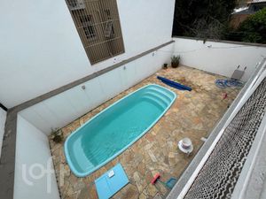 Image 11 - 825613