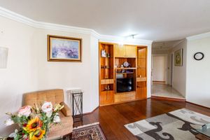 Image 3 - 825622