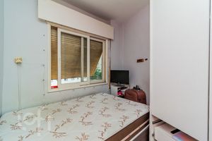 Image 11 - 825624