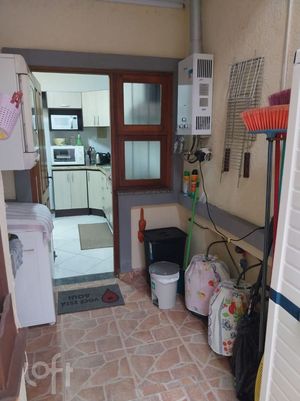 Image 19 - 825647