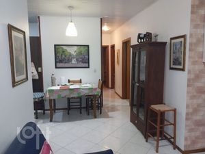 Image 5 - 825647