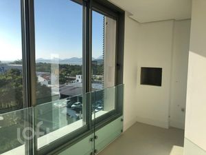 Image 4 - 825656