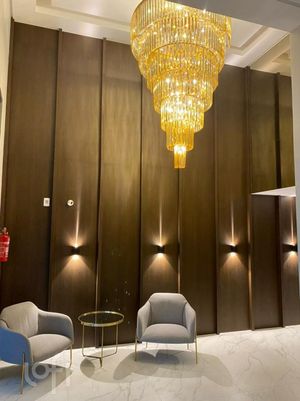 Image 8 - 825656