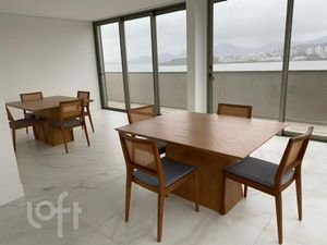 Image 7 - 825656