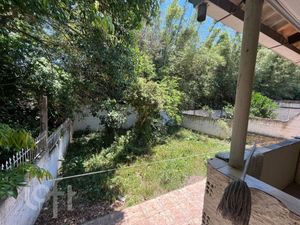 Image 17 - 825696