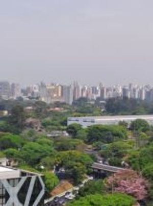 Image 21 - 825708