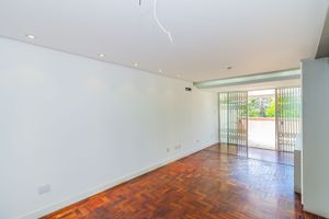 Image 3 - 825741