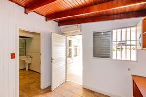 Image 31 - 825741