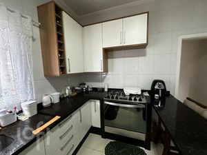 Image 12 - 825777