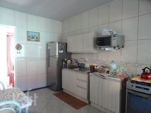 Image 11 - 825813