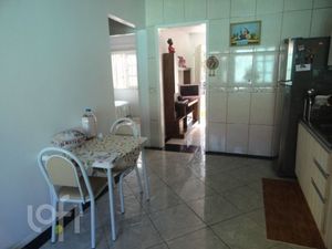 Image 12 - 825813
