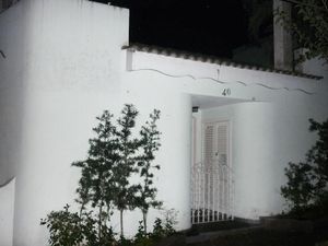 Image 1 - 825818