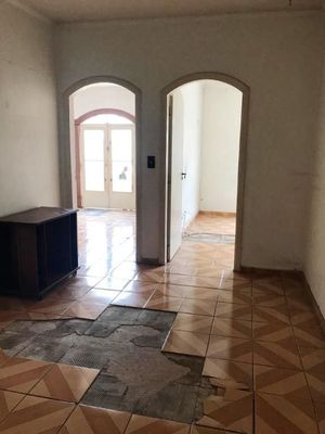 Image 10 - 825847