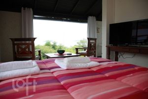 Image 8 - 825858
