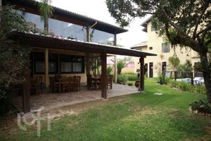 Image 4 - 825858