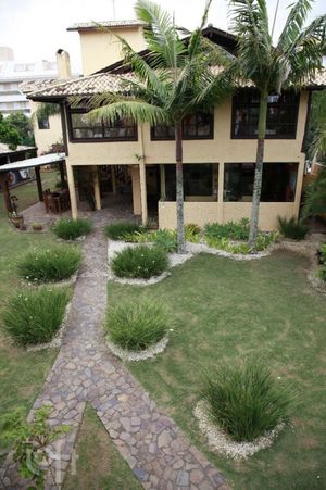 Image 2 - 825858