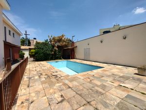 Image 1 - 825869