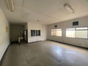Image 31 - 825876