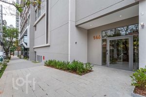 Image 27 - 825995