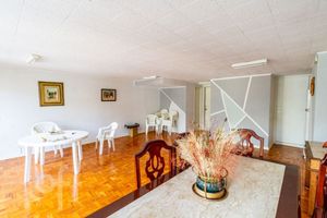 Image 17 - 826012
