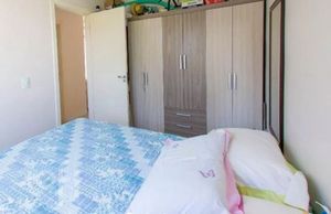 Image 4 - 826027