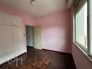 Image 20 - 826166