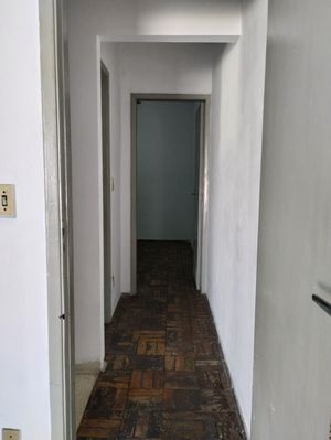 Image 10 - 826220