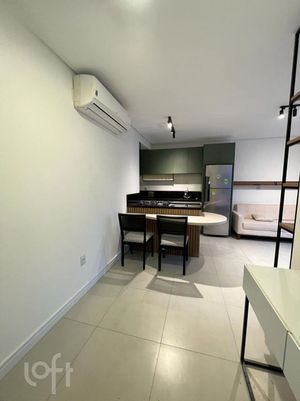 Image 16 - 826225