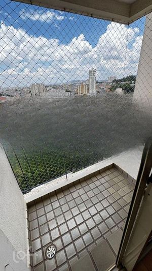 Image 13 - 826231