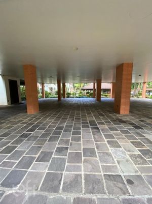Image 15 - 826239