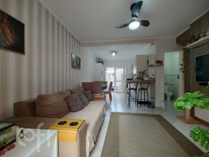Image 10 - 826248
